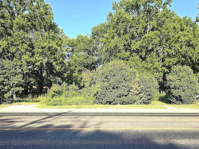 646 N Fm 356, Onalaska, TX 77360 - photo 1