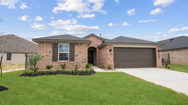 517 Robin, Angleton, TX 77515 - photo 1