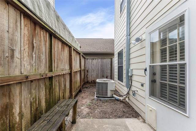 8666 Meadowcroft Dr, Houston, TX 77063 - photo 17