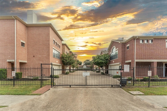 8666 Meadowcroft Dr, Houston, TX 77063 - photo 18