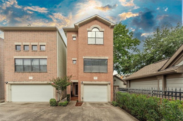 8666 Meadowcroft Dr, Houston, TX 77063 - photo 1