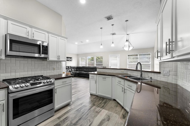 13419 Corinthian Pointe Dr, Houston, TX 77085 - photo 9