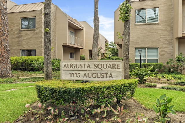 1115 Augusta Dr Unit 26, Houston, TX 77057 - photo 2