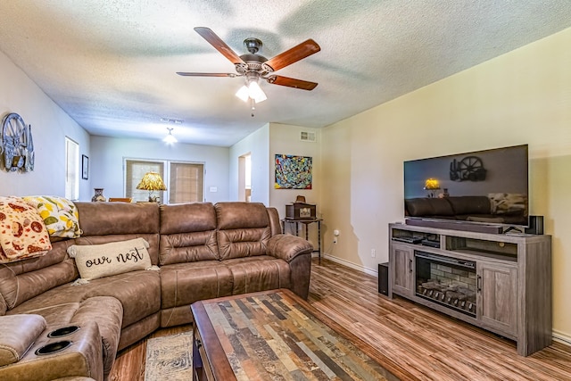 220 Commanche Dr, Onalaska, TX 77360 - photo 5