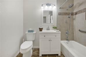 1206 Oak Meadows St, Houston, TX 77017 - photo 15