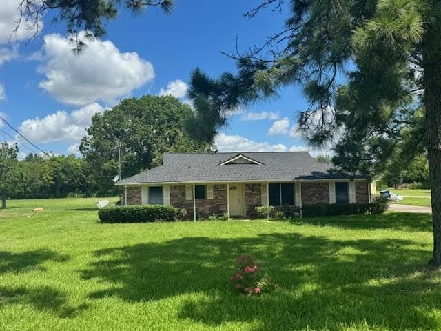 13416 V L King, Kendleton, TX 77451 - photo 1