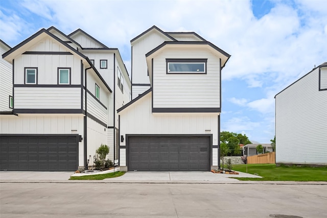 8929 Grovner Pl, Houston, TX 77055 - photo 1