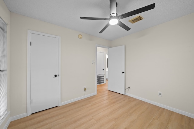 8702 Bird Forest Dr, Houston, TX 77088 - photo 20