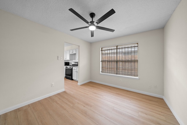 8702 Bird Forest Dr, Houston, TX 77088 - photo 17