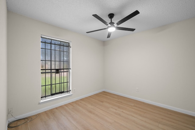 8702 Bird Forest Dr, Houston, TX 77088 - photo 18