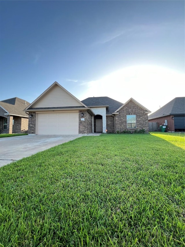 4 Rose Ct, Angleton, TX 77515 - photo 1