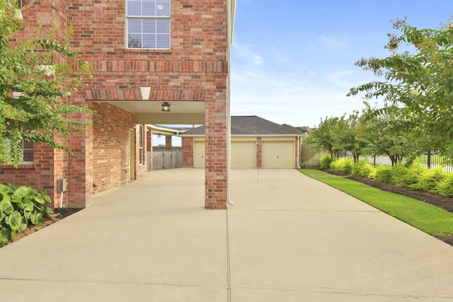 1602 Garden Glen Ln, Pearland, TX 77581 - photo 2