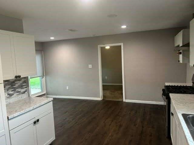 1910 Little St, La Marque, TX 77568 - photo 4
