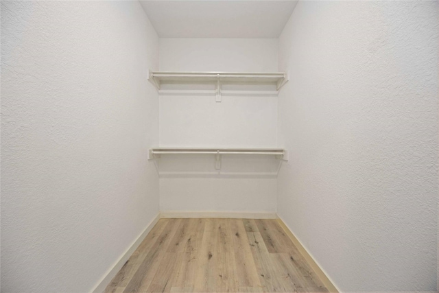 711 W Sidnor St, Alvin, TX 77511 - photo 22