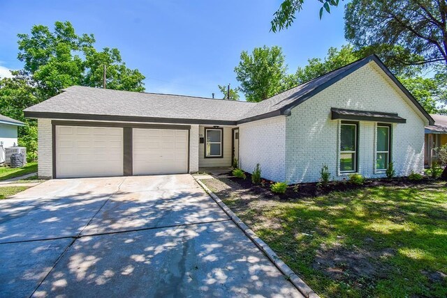 5906 Melanite Ave, Houston, TX 77053 - photo 1