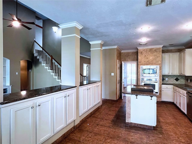 8322 Castle Pond Ct, Houston, TX 77095 - photo 10