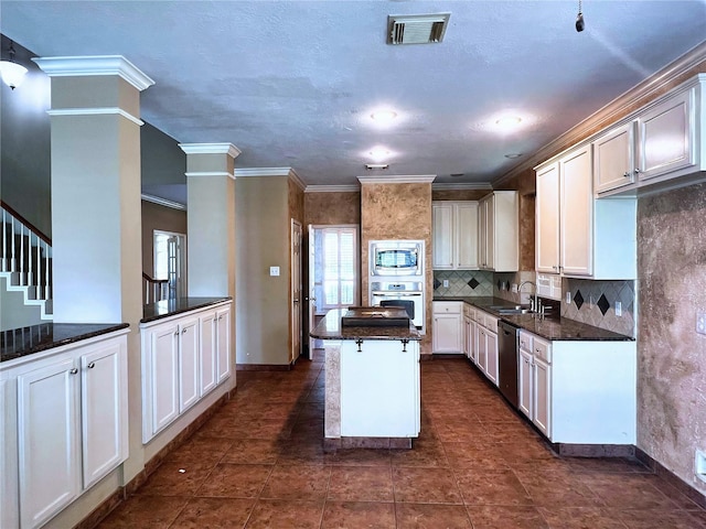 8322 Castle Pond Ct, Houston, TX 77095 - photo 9