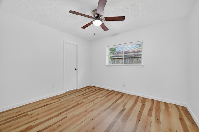 8022 Tamayo Dr, Houston, TX 77083 - photo 38