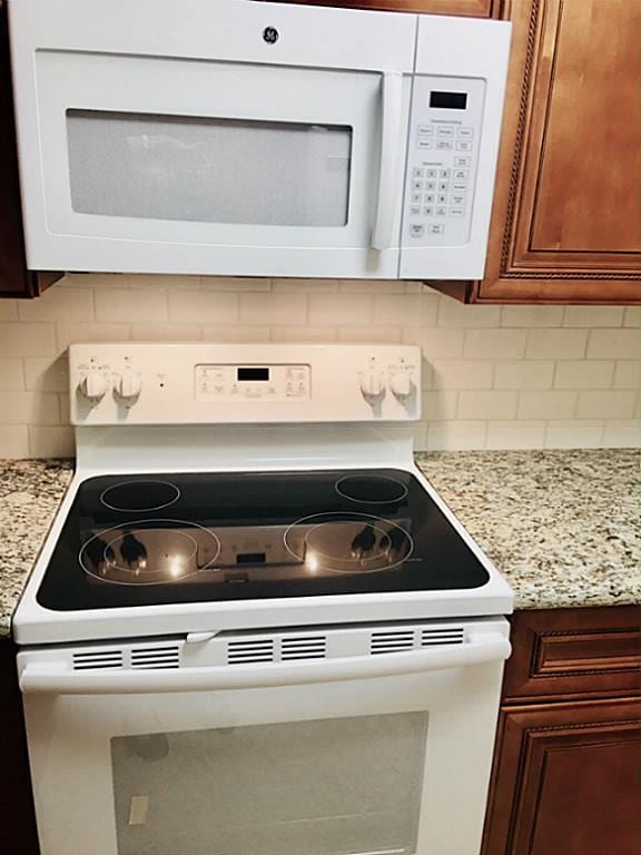 2601 Bellefontaine St Unit C312, Houston, TX 77025 - photo 9
