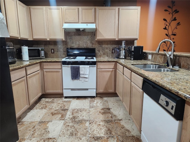 7226 Fox Hall Ln, Humble, TX 77338 - photo 4