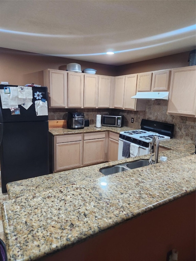7226 Fox Hall Ln, Humble, TX 77338 - photo 8