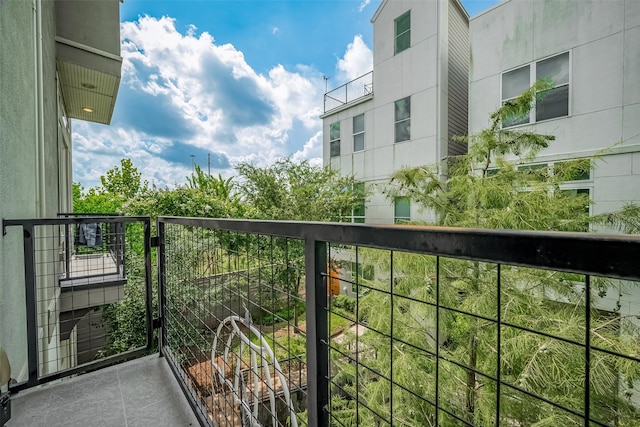 5837 E Post Oak Ln, Houston, TX 77055 - photo 35