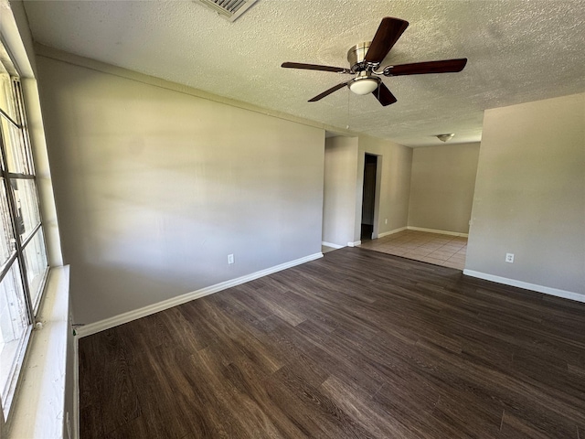 7305 Yoe St, Houston, TX 77016 - photo 4