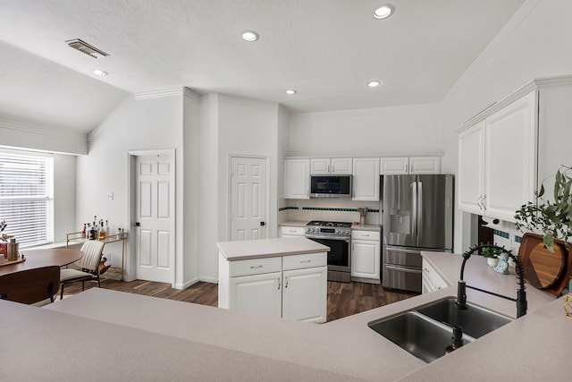 78 N Hollylaurel Cir, The Woodlands, TX 77382 - photo 9