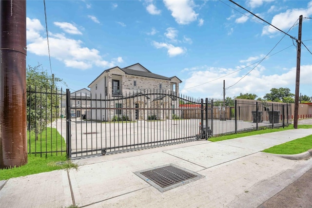 4739 Reed Rd Unit A, Houston, TX 77033 - photo 2