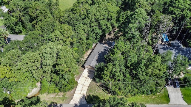 1310 Beech Dr, Conroe, TX 77385 - photo 2