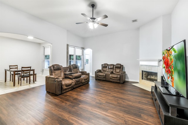 1310 Beech Dr, Conroe, TX 77385 - photo 4