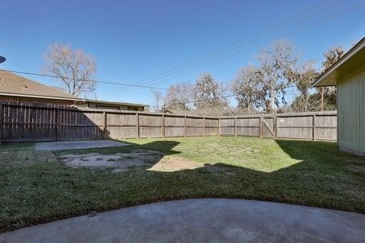140 Daffodil St, Lake Jackson, TX 77566 - photo 24