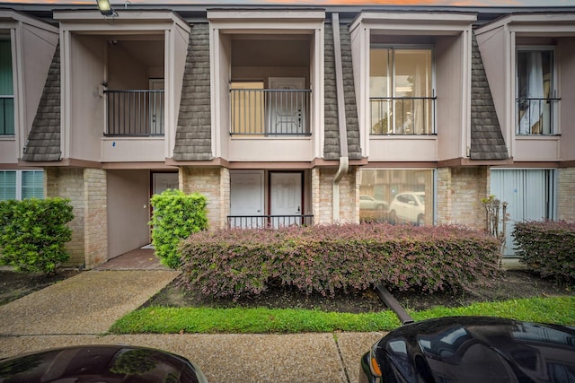 12633 Memorial Dr Unit 186, Houston, TX 77024 - photo 2