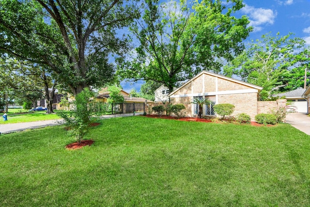 6307 Francis Marion Dr, Houston, TX 77091 - photo 2