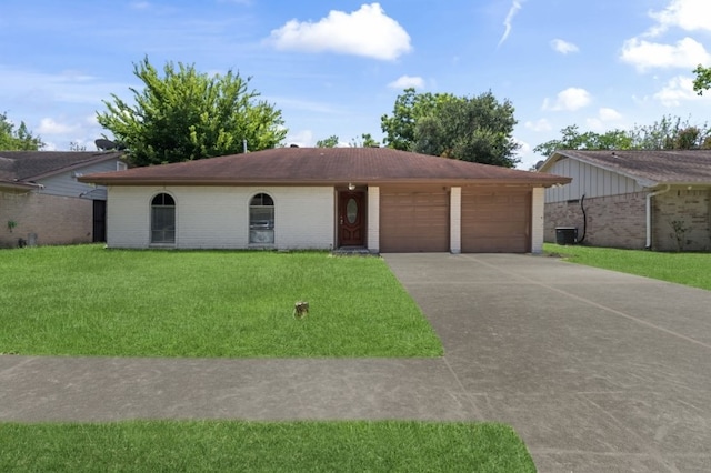 6811 Feather Creek Dr, Houston, TX 77086 - photo 1