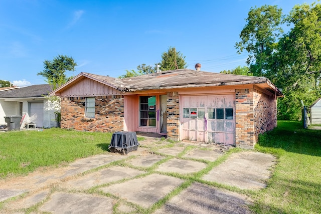 10114 Fairfax St, Houston, TX 77029 - photo 2