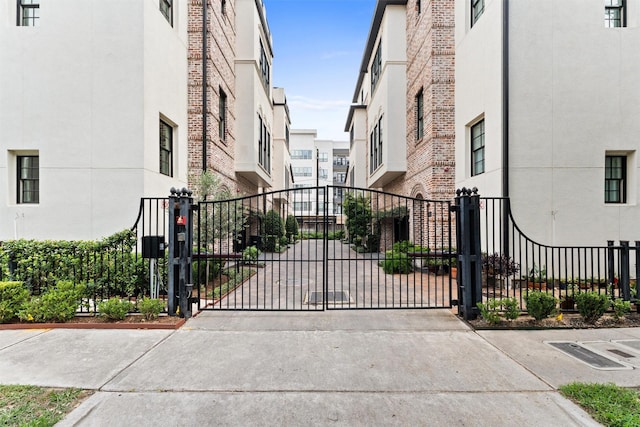 1304 Castle Ct Unit A, Houston, TX 77006 - photo 2