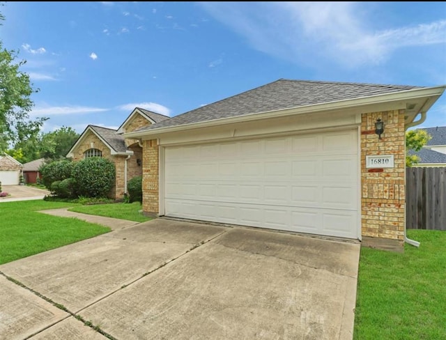 16810 Village View Trl, Sugar Land, TX 77498 - photo 2