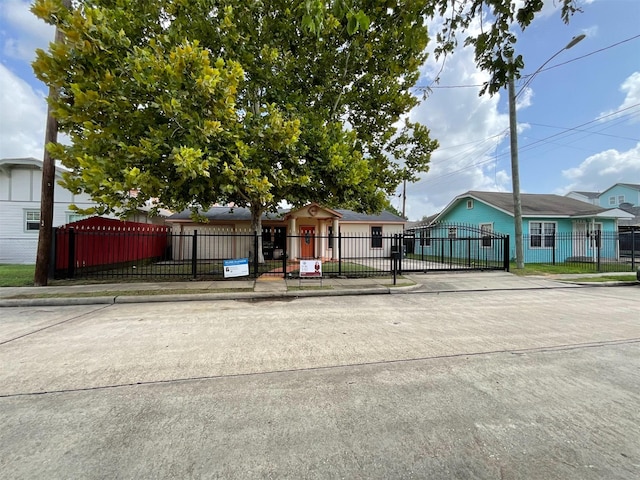 910 Coronado St, Houston, TX 77009 - photo 1