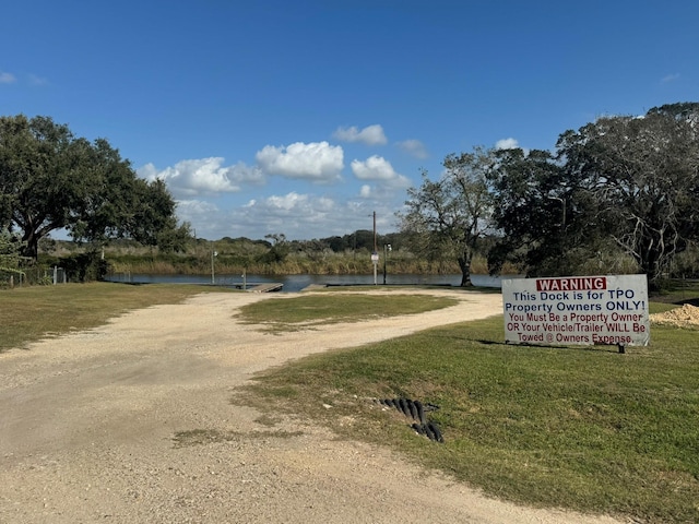 93 Swallow St, Palacios, TX 77465 - photo 5