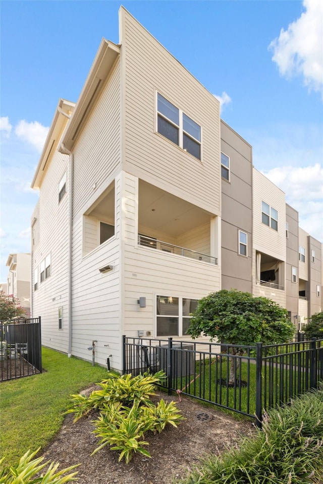 2773 Clinton Dr, Houston, TX 77020 - photo 4