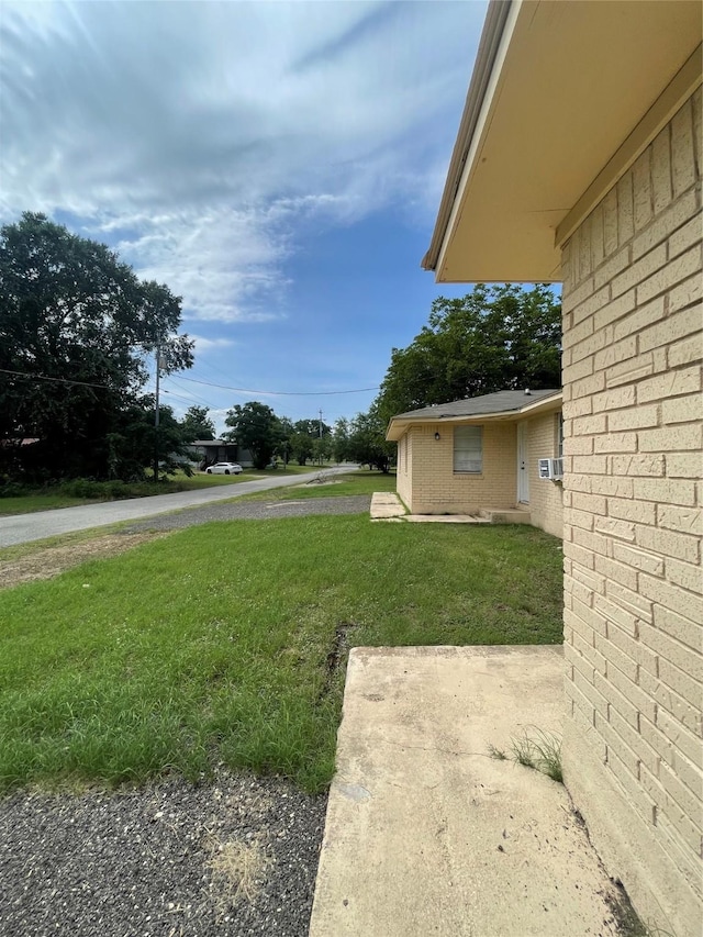 819 E Guadalupe St, La Grange, TX 78945 - photo 11