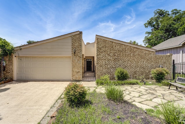 610 Higgins St, Humble, TX 77338 - photo 1