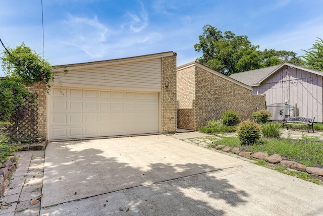 610 Higgins St, Humble, TX 77338 - photo 2