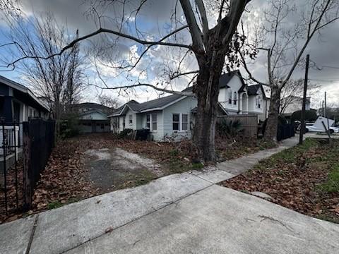 6007 Clyde St, Houston, TX 77007 - photo 3