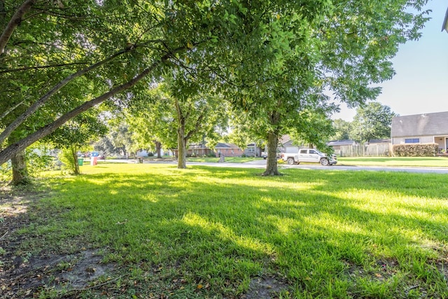 404 Harvey Ave, Baytown, TX 77520 - photo 6
