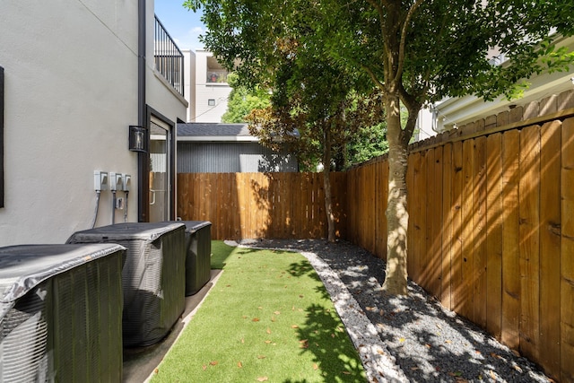 1238 W Pierce St, Houston, TX 77019 - photo 31
