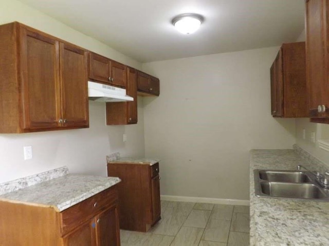 12515 Gotham Dr, Houston, TX 77089 - photo 5