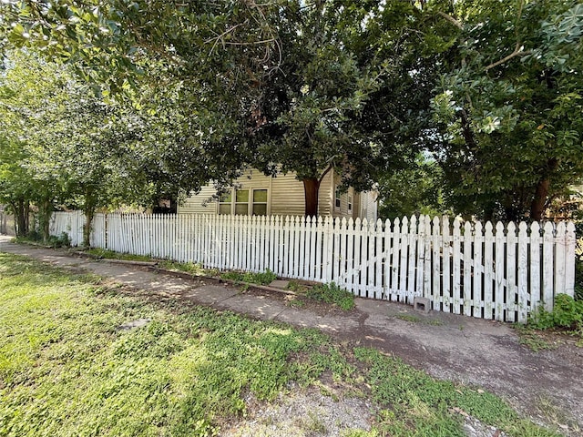 505 E 15th St, Houston, TX 77008 - photo 2