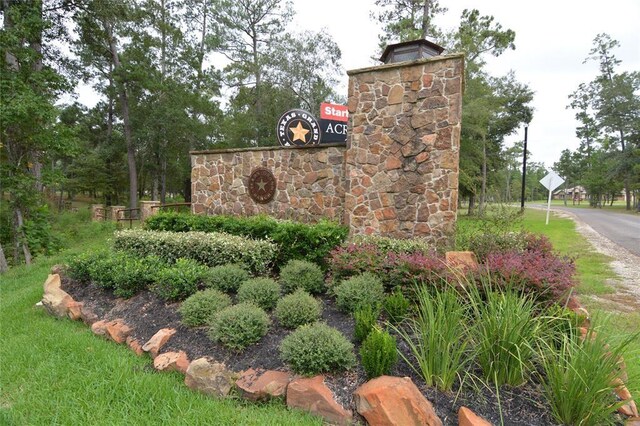 Listing photo 2 for 00 Sundog Rd, Huntsville TX 77340